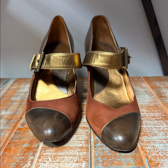 Gianni Bini Bronze and Gold Heels - Picture 10 of 10